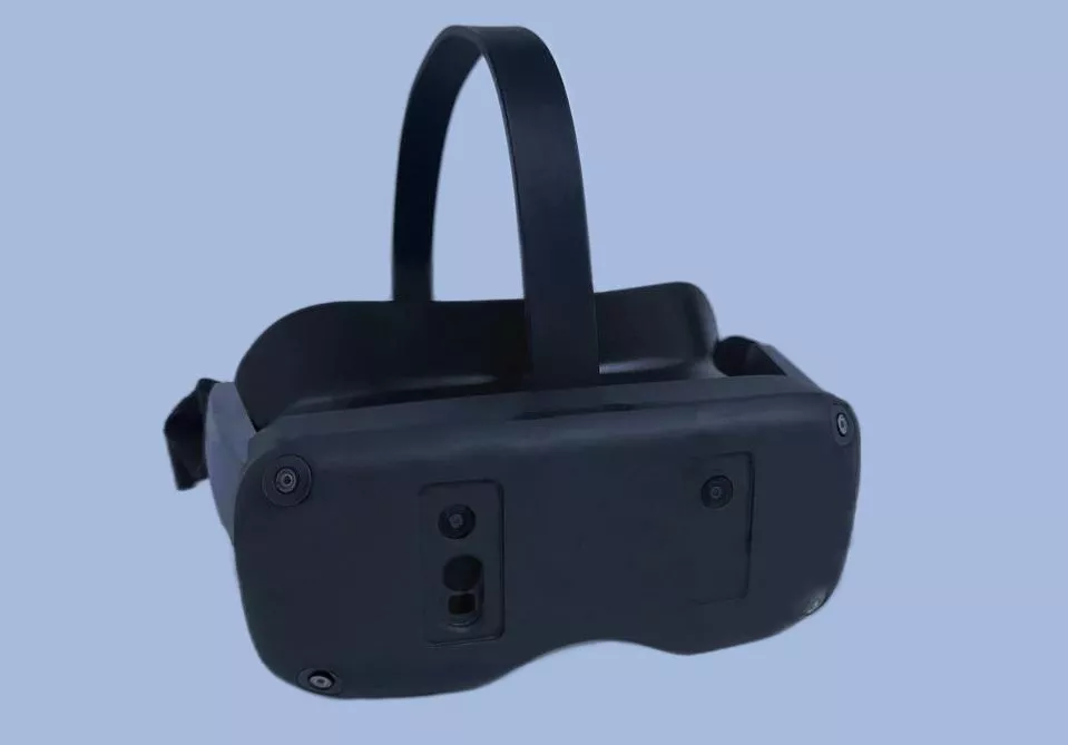 В сеть попали фото будущей VR-гарнитуры Samsung