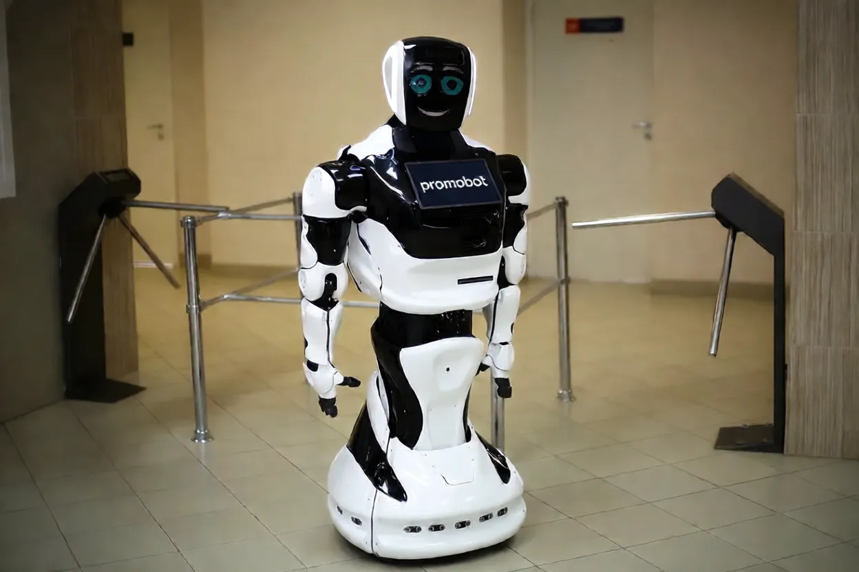 Сервисные роботы: как они работают и где используются